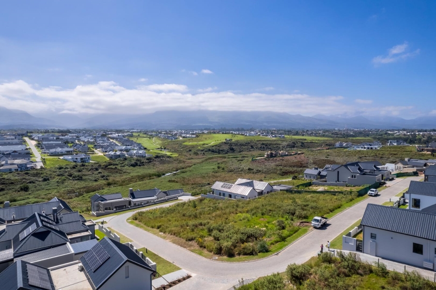 0 Bedroom Property for Sale in Kingswood Golf Estate Western Cape